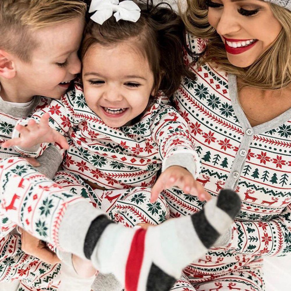 ăđ„Holiday Sale - 30% OffăChristmas Tree and Reindeer Patterned Family Matching Pajamas Sets