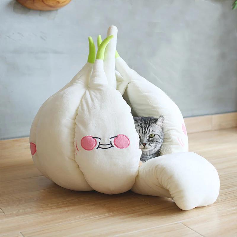 Funny Garlic Cat Bed