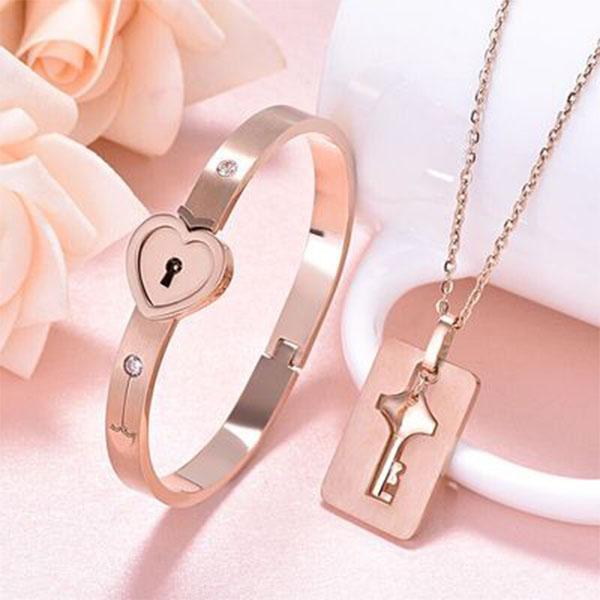 Love Lock Your Heart Bracelet Set