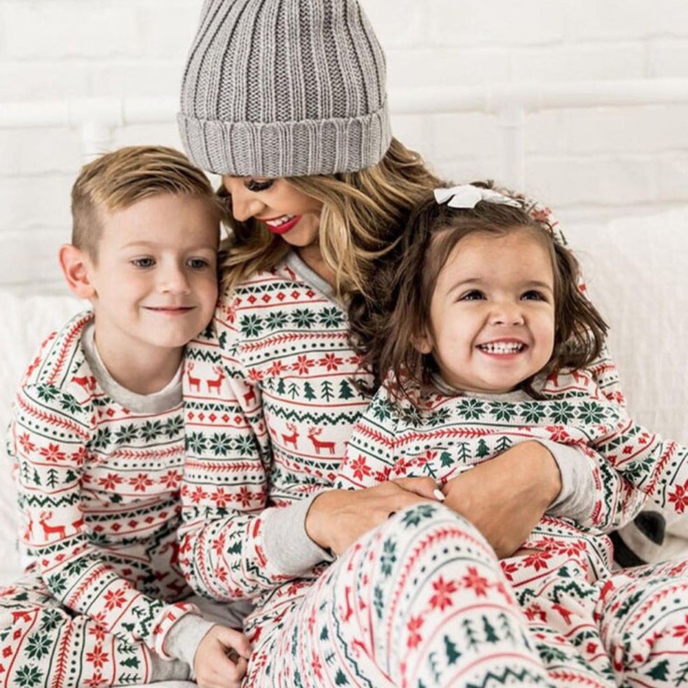 「🔥Holiday Sale - 30% Off」Christmas Tree and Reindeer Patterned Family Matching Pajamas Sets