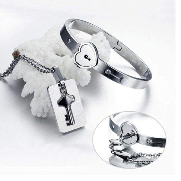 Love Lock Your Heart Bracelet Set