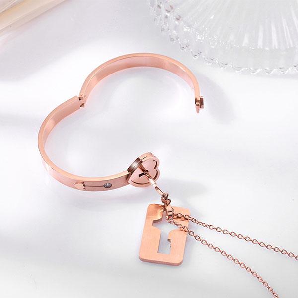 Love Lock Your Heart Bracelet Set