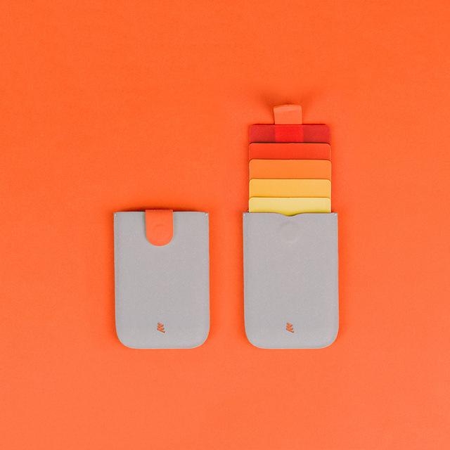 wallet Cascading pull-tab